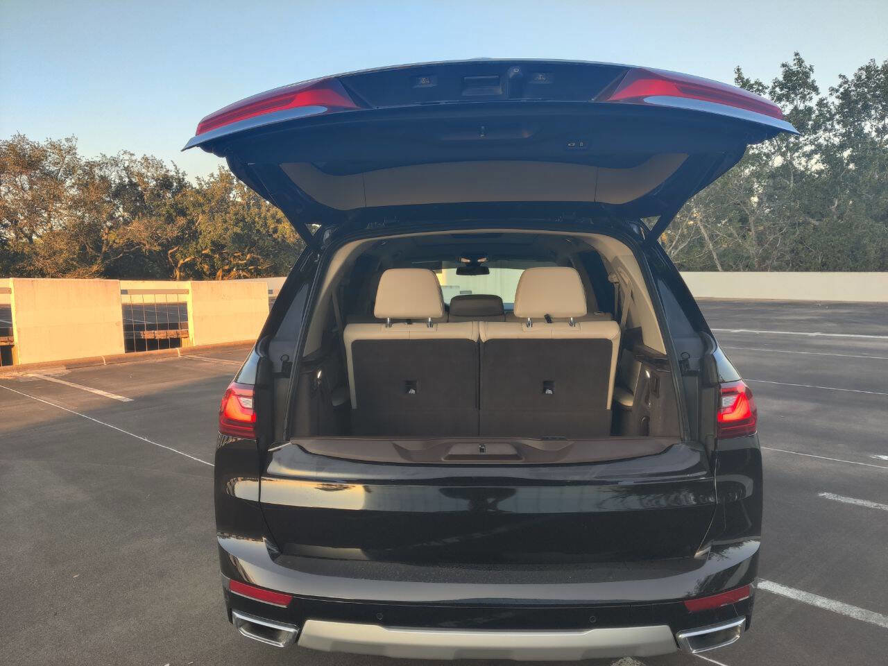 Used 2019 BMW X7 xDrive40i w/ Cold Weather Package image 70