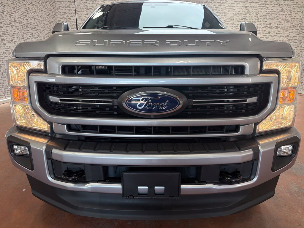 Used 2022 Ford F350 Lariat AWD/4WD image 2