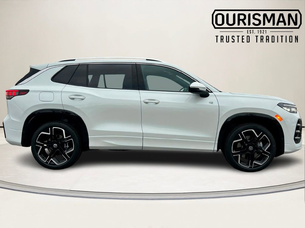 New 2026 Volkswagen Tiguan SEL R-Line video 2