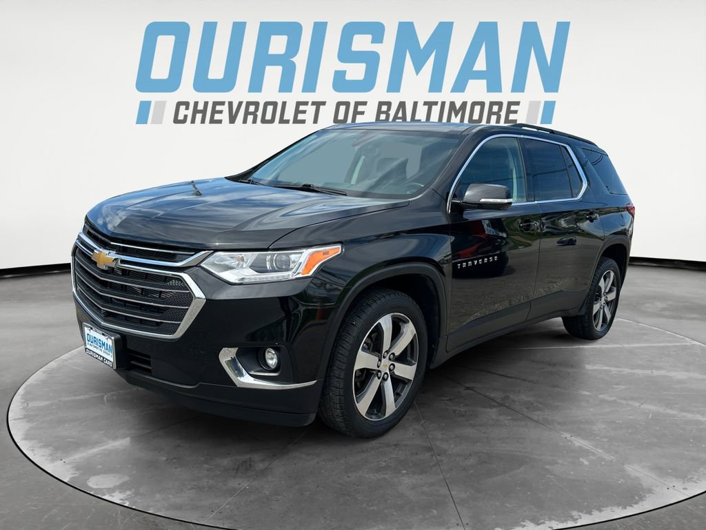 Used 2020 Chevrolet Traverse LT w/ LT Premium Package image 2
