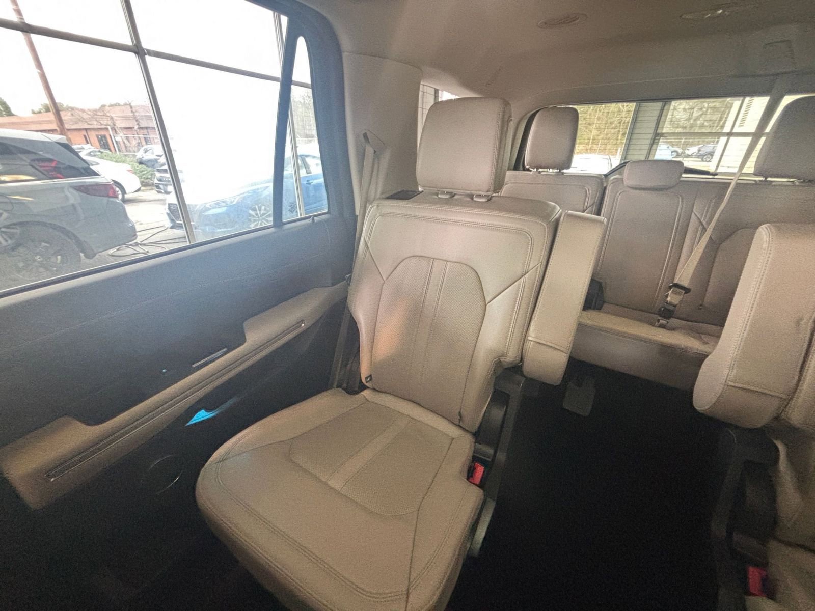 Used 2024 Ford Expedition Limited RWD image 45