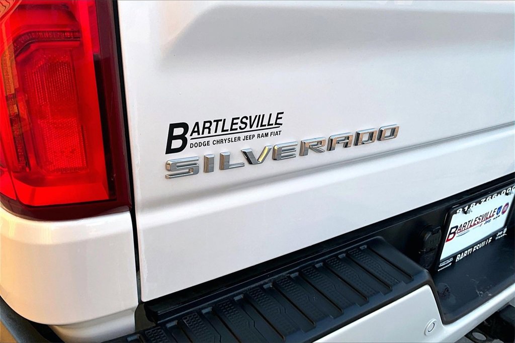 Used 2020 Chevrolet Silverado 1500 High Country w/ Safety Package II image 14