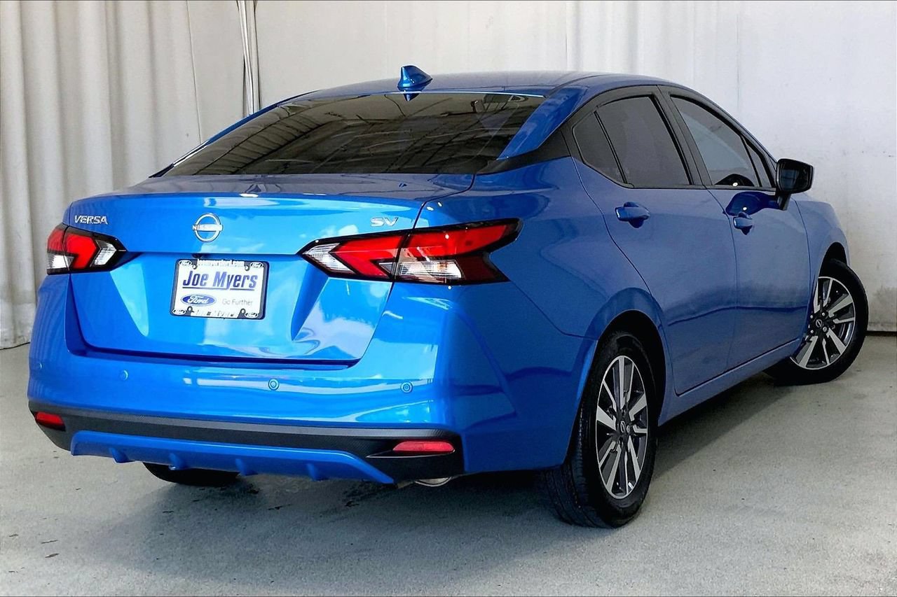 Used 2023 Nissan Versa SV FWD image 13