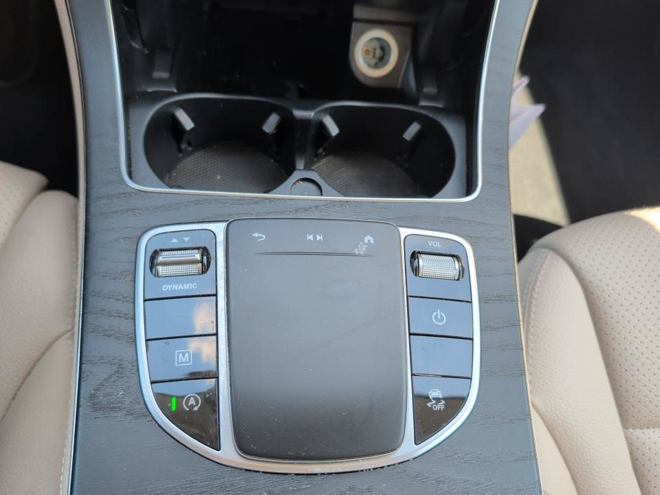 Used 2020 Mercedes-Benz GLC 300 4MATIC image 24