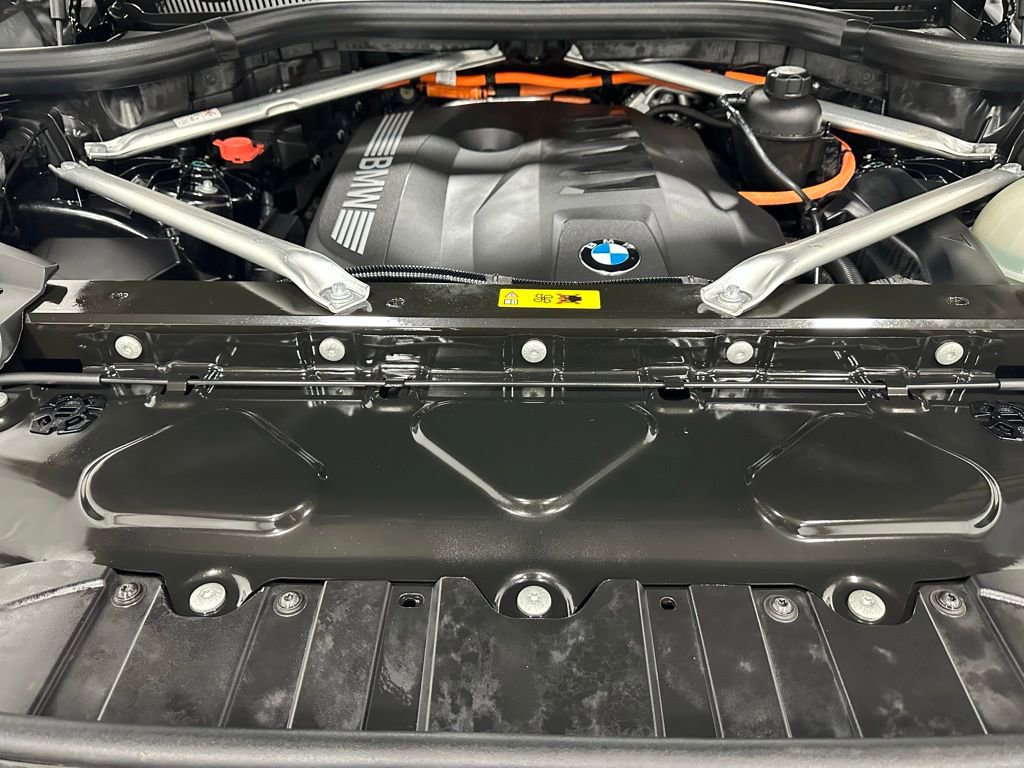 Used 2026 BMW X5 xDrive50e AWD/4WD image 67