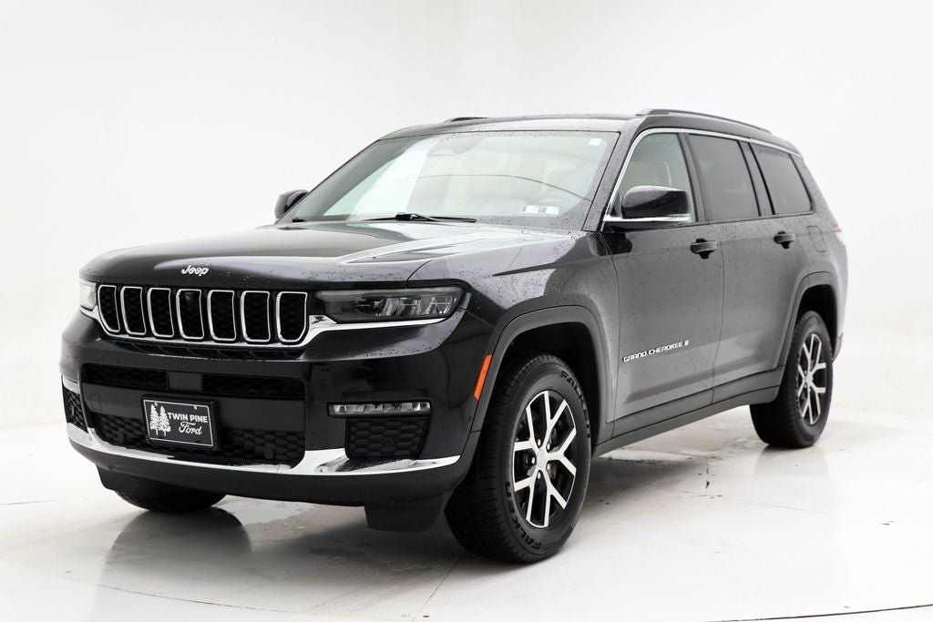 Used 2023 Jeep Grand Cherokee L Limited w/ Luxury Tech Group II AWD/4WD image 2