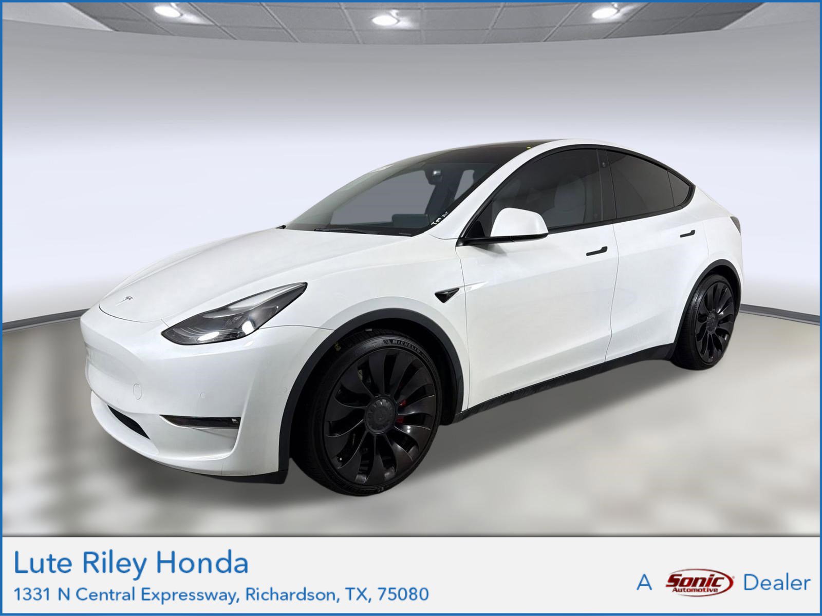 Used 2022 Tesla Model Y Performance AWD/4WD image 1