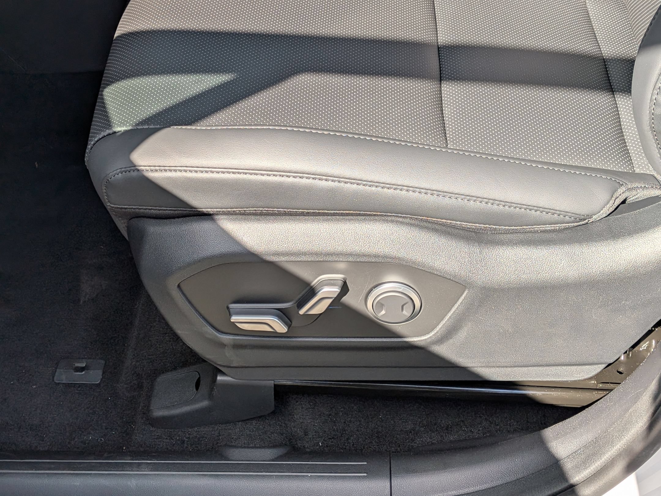 New 2026 Hyundai Santa Fe SEL FWD image 18