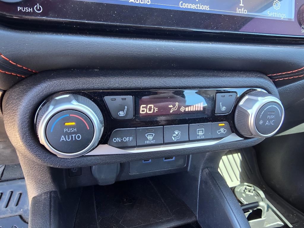 Used 2024 Nissan Versa SR w/ Trunk Package image 20