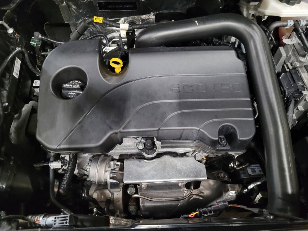 Used 2024 GMC Terrain SLT image 30