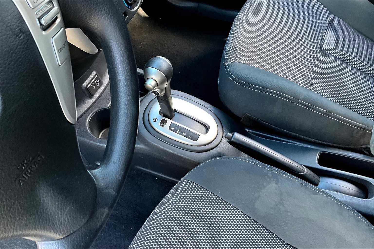 Used 2019 Nissan Versa SV image 14