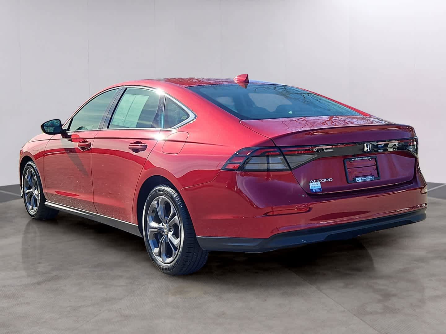 Certified 2023 Honda Accord EX image 28