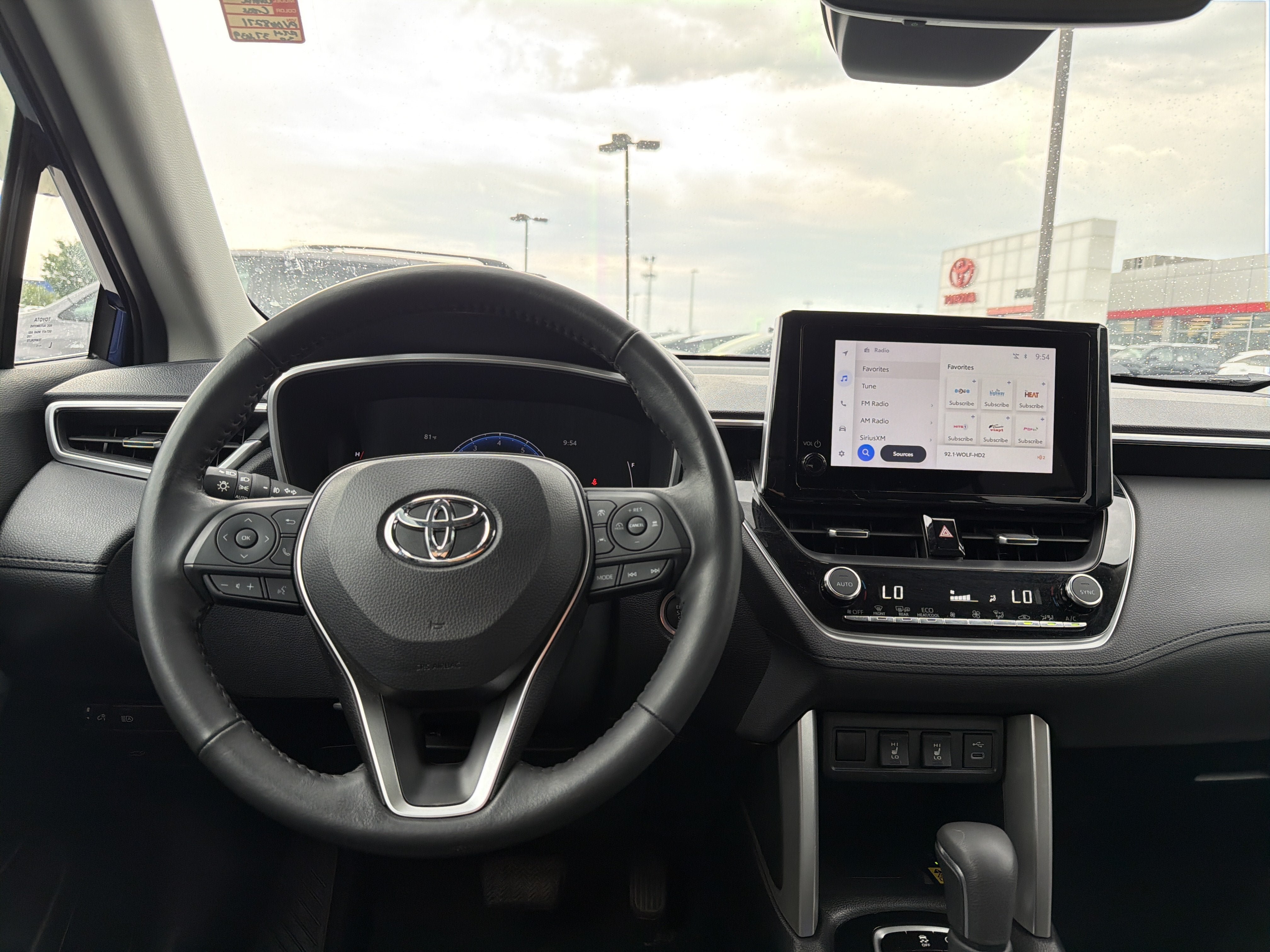 Used 2023 Toyota Corolla Cross XLE w/ Convenience Package AWD/4WD image 11