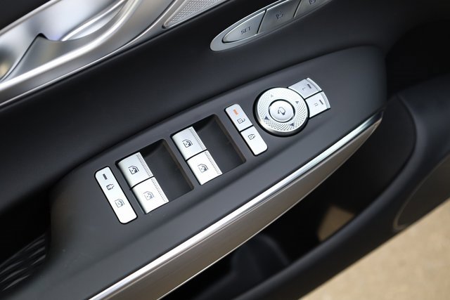 New 2026 Genesis GV70 2.5T Select image 13