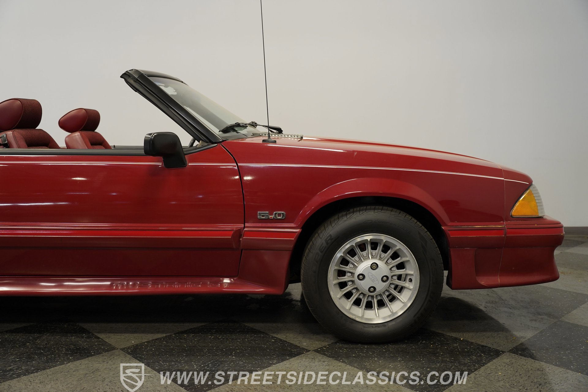 Used 1988 Ford Mustang GT RWD image 34