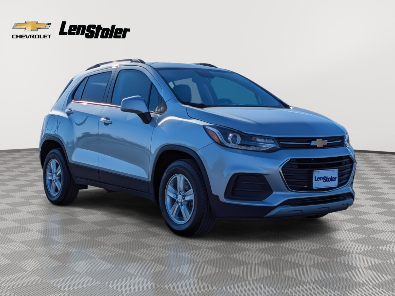 Used 2022 Chevrolet Trax LT w/ LT Convenience Package image 8