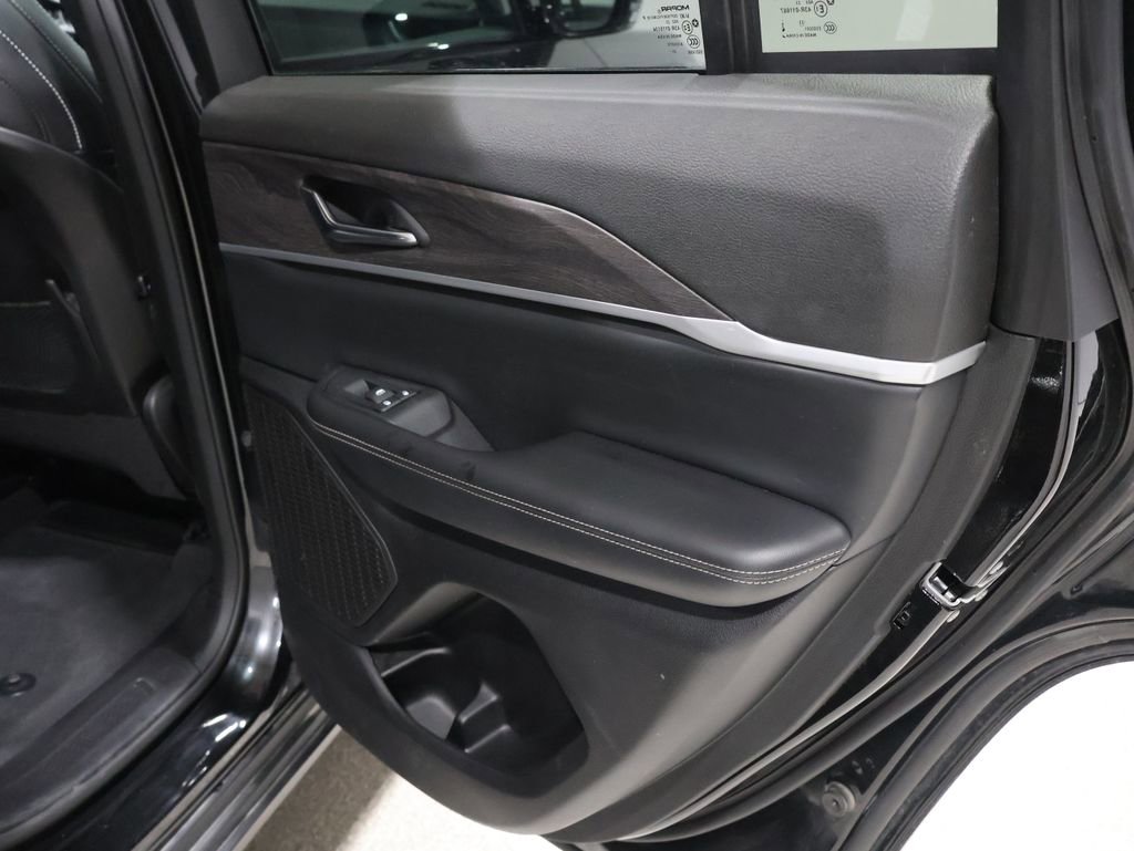 Used 2024 Jeep Grand Cherokee Limited AWD/4WD image 21