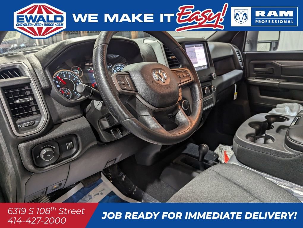 New 2024 RAM 2500 Tradesman w/ Chrome Appearance Group AWD/4WD image 6