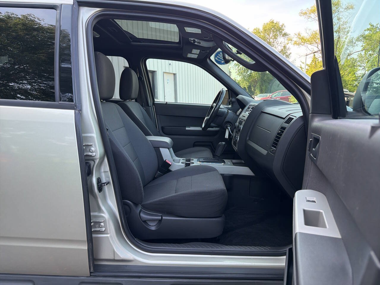 Used 2012 Ford Escape XLT FWD image 31