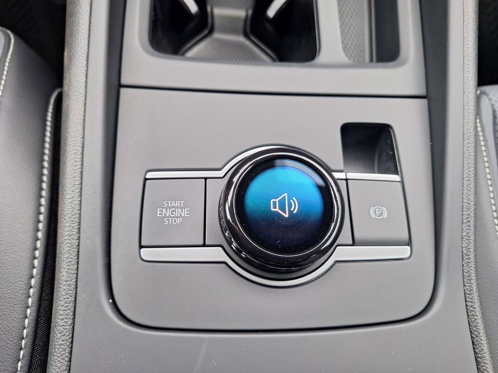 New 2026 Volkswagen Tiguan SE R-Line image 17