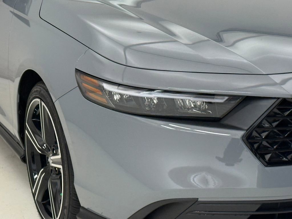 Certified 2025 Honda Accord Sport image 5