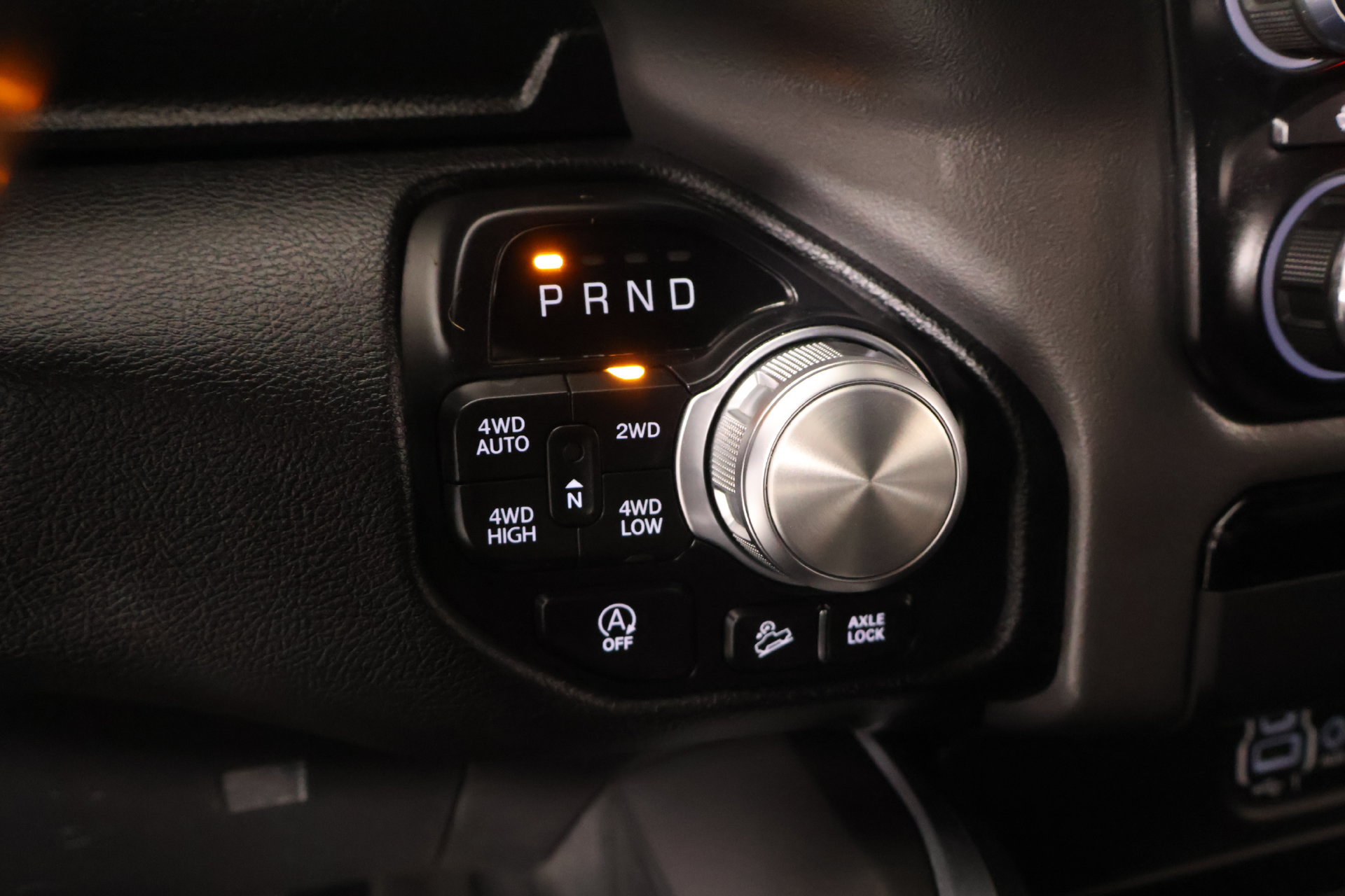 Used 2022 RAM 1500 Laramie w/ Sport Appearance Package AWD/4WD image 8