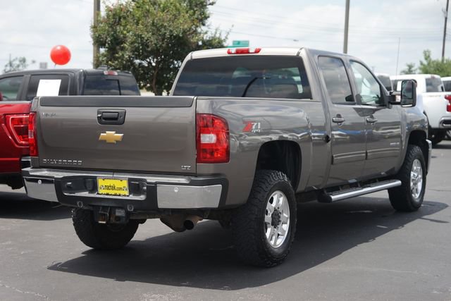 Used 2013 Chevrolet Silverado 2500 LTZ w/ LTZ Plus Package AWD/4WD image 6