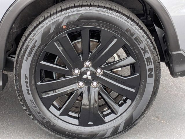 Used 2025 Mitsubishi Outlander Sport LE AWD/4WD image 13