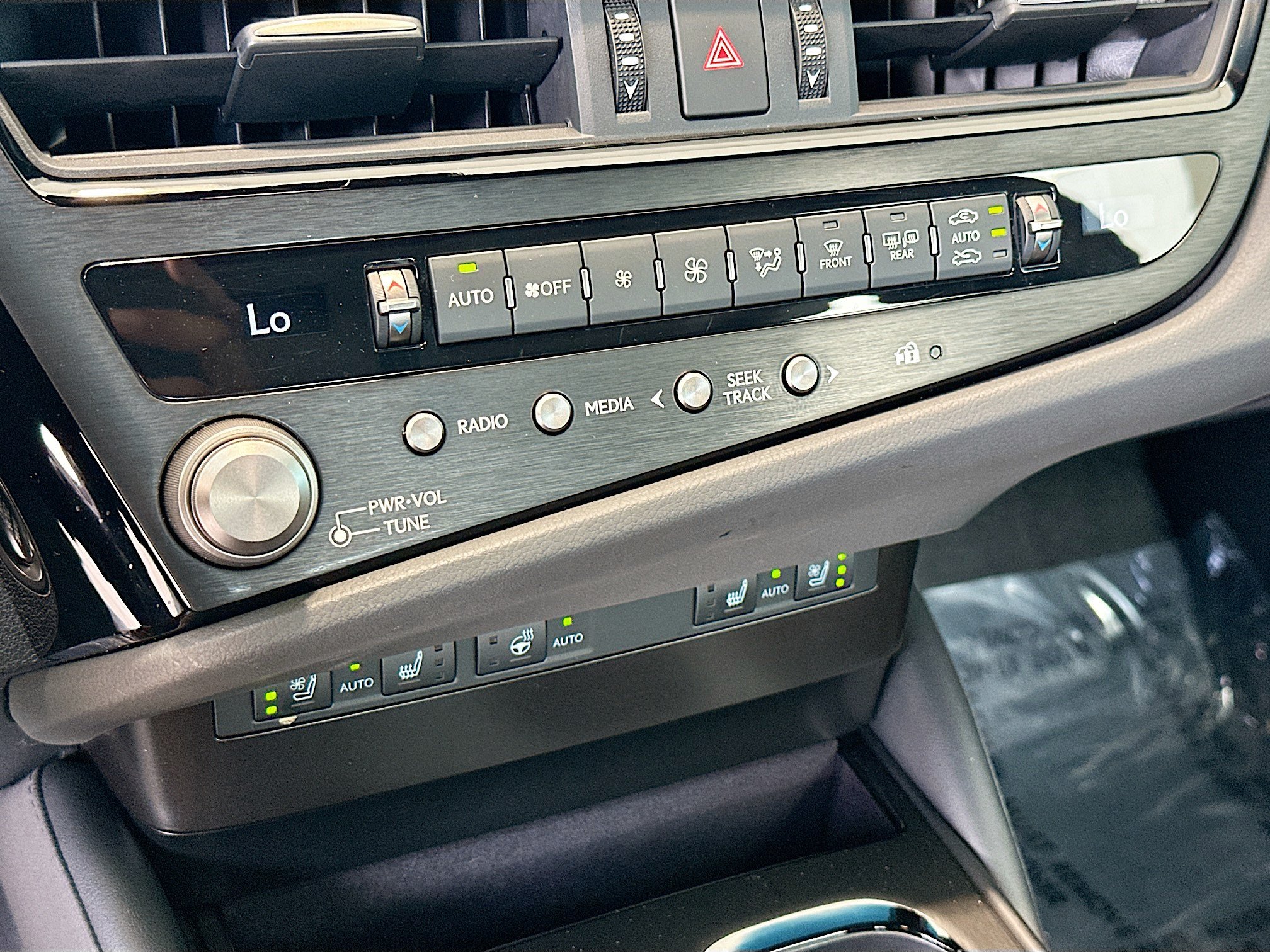 Used 2024 Lexus ES 350 w/ Premium Package FWD image 14