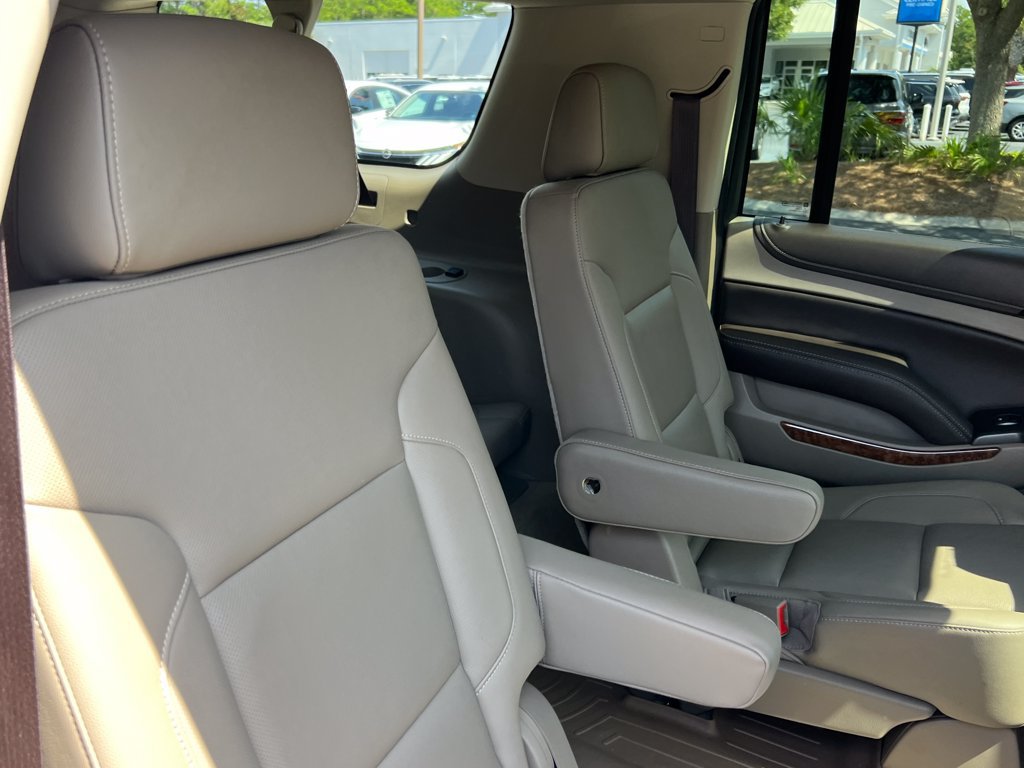 Used 2017 Chevrolet Suburban Premier AWD/4WD image 25