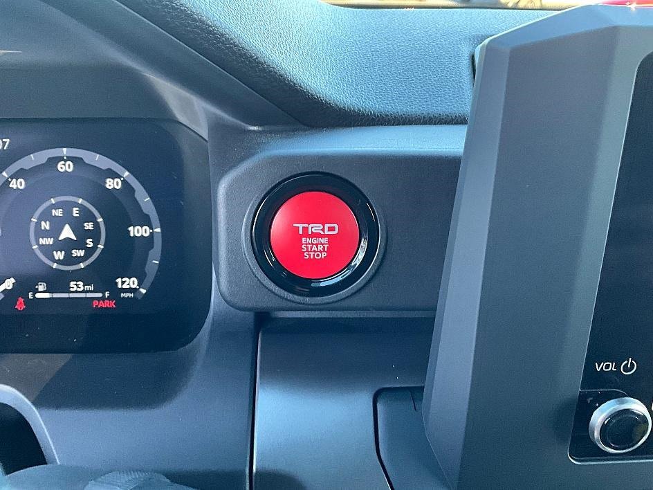 Used 2024 Toyota Tacoma TRD Off-Road image 18