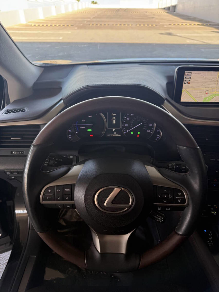 Used 2018 Lexus RX 450h AWD w/ Premium Package image 23