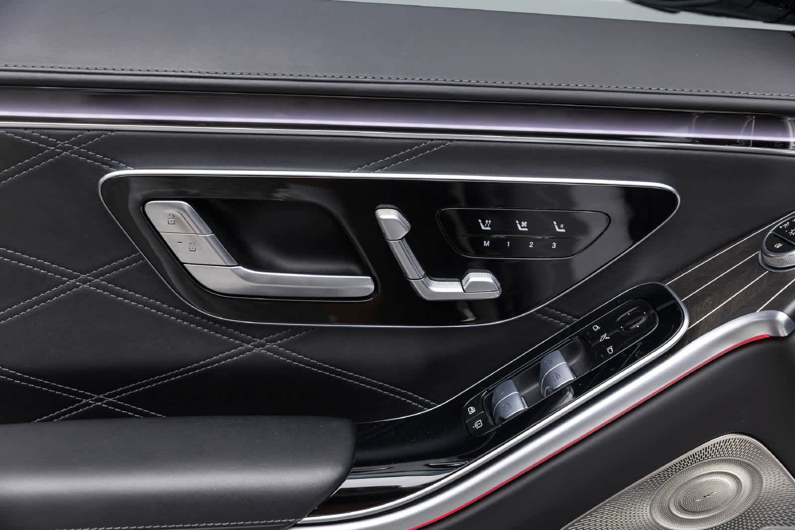 Used 2024 Mercedes-Benz Maybach S 680 4MATIC image 24
