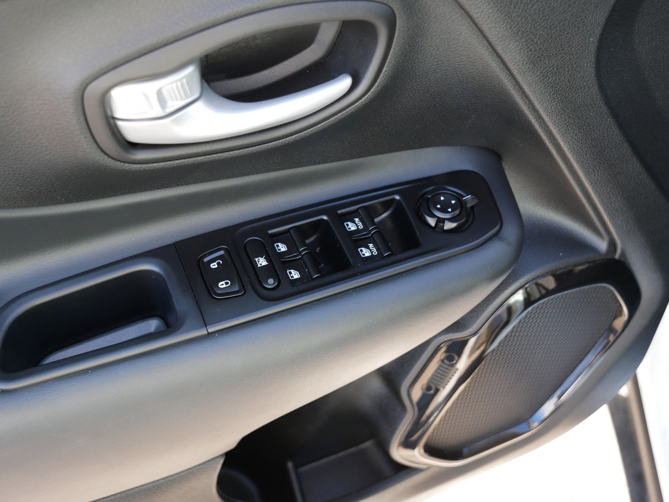 Used 2023 Jeep Renegade Altitude w/ Convenience Group I image 19