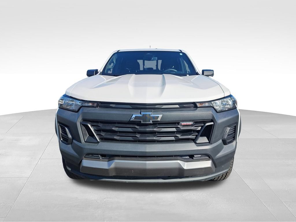 Used 2024 Chevrolet Colorado Trail Boss w/ Advanced Trailering Package AWD/4WD image 10