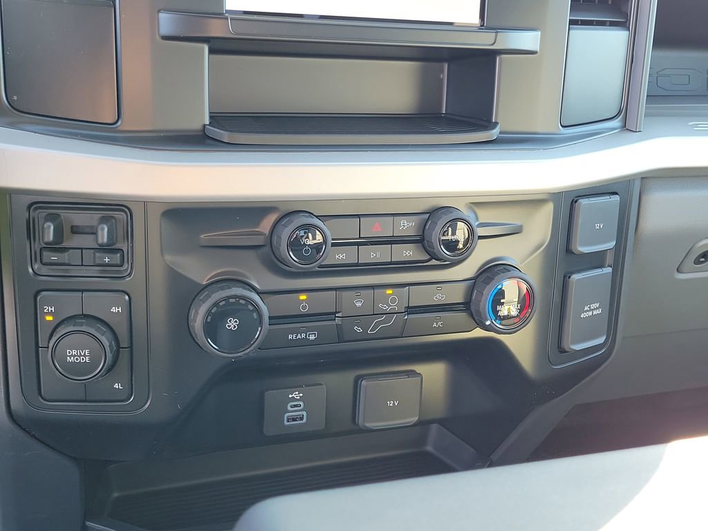 New 2026 Ford F450 XL image 29