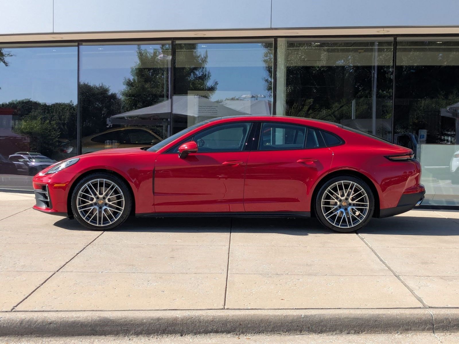 New 2025 Porsche Panamera image 2
