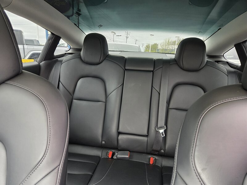 Used 2021 Tesla Model 3 Standard Range Plus RWD image 17