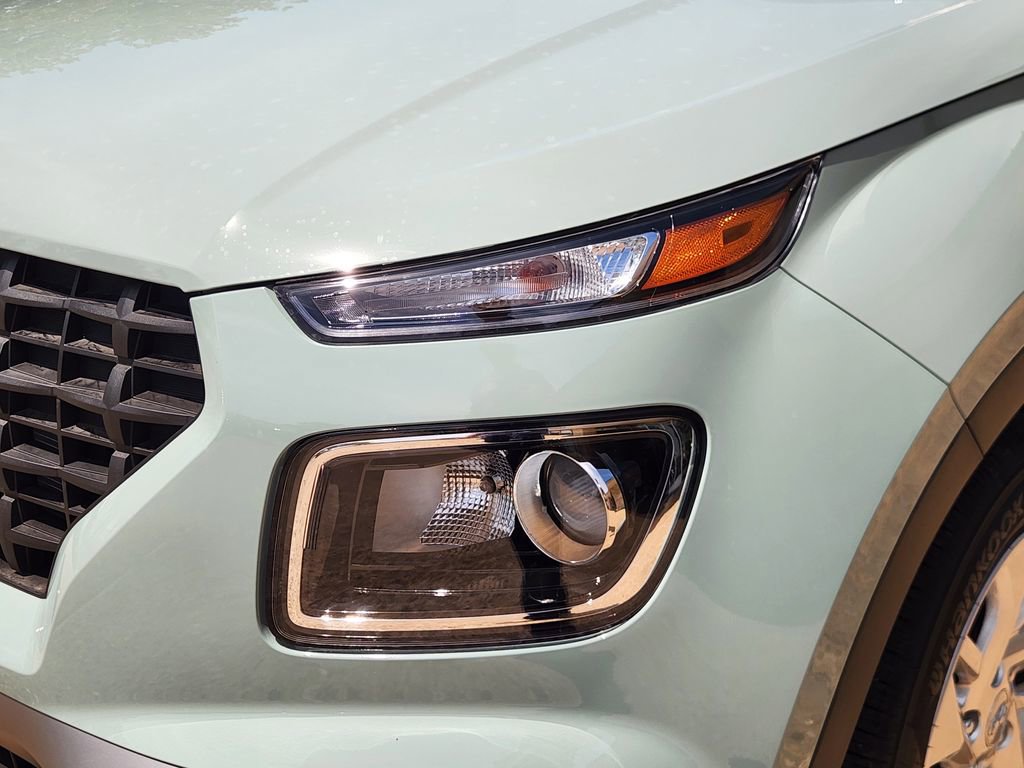 New 2026 Hyundai Venue SE FWD image 7
