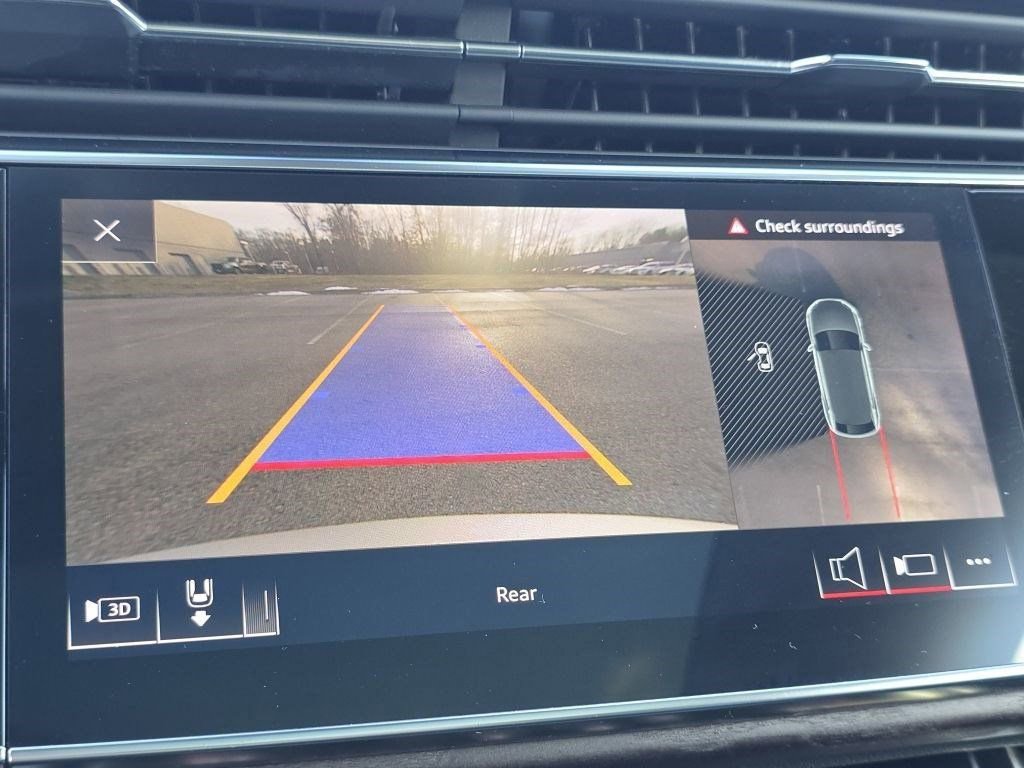 Used 2020 Audi Q8 Premium Plus w/ Premium Plus Package image 11