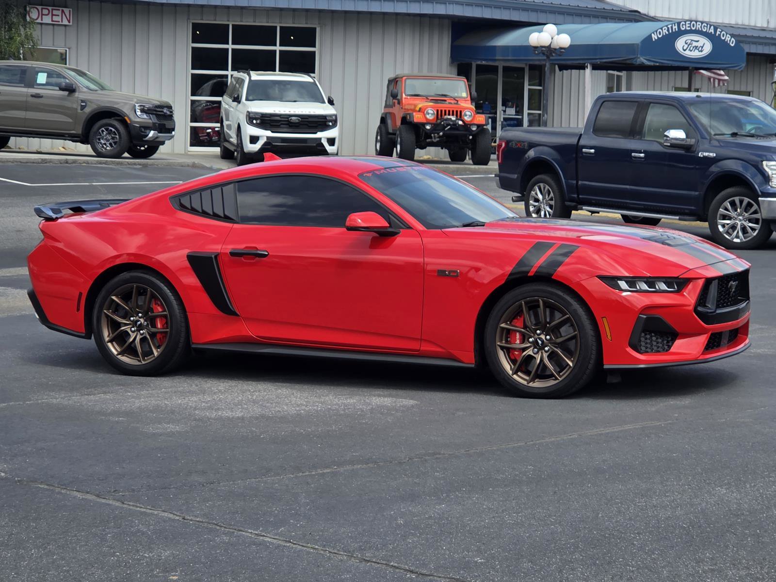 Used 2024 Ford Mustang GT Premium image 3