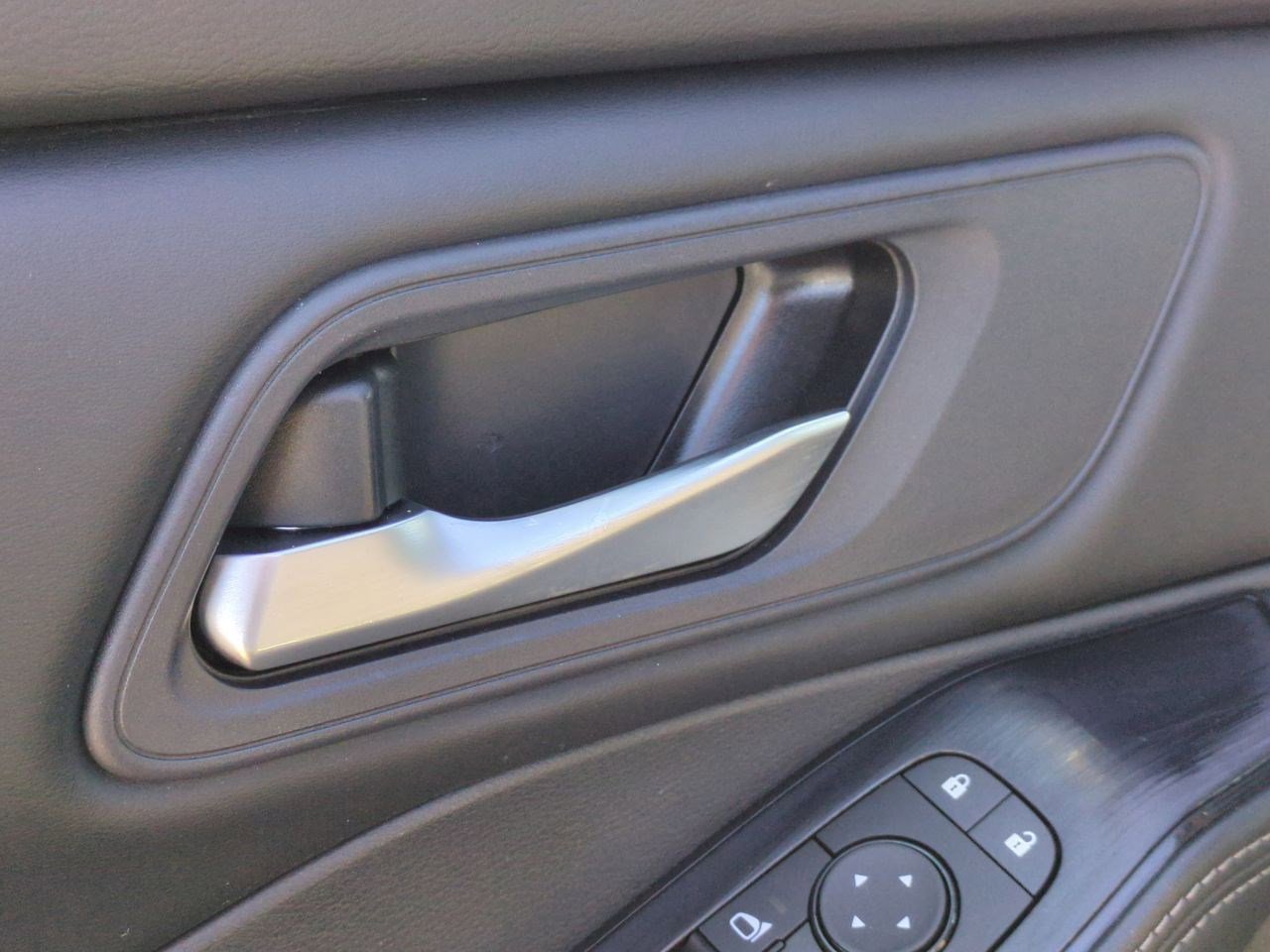 Certified 2024 Nissan Rogue SV image 13