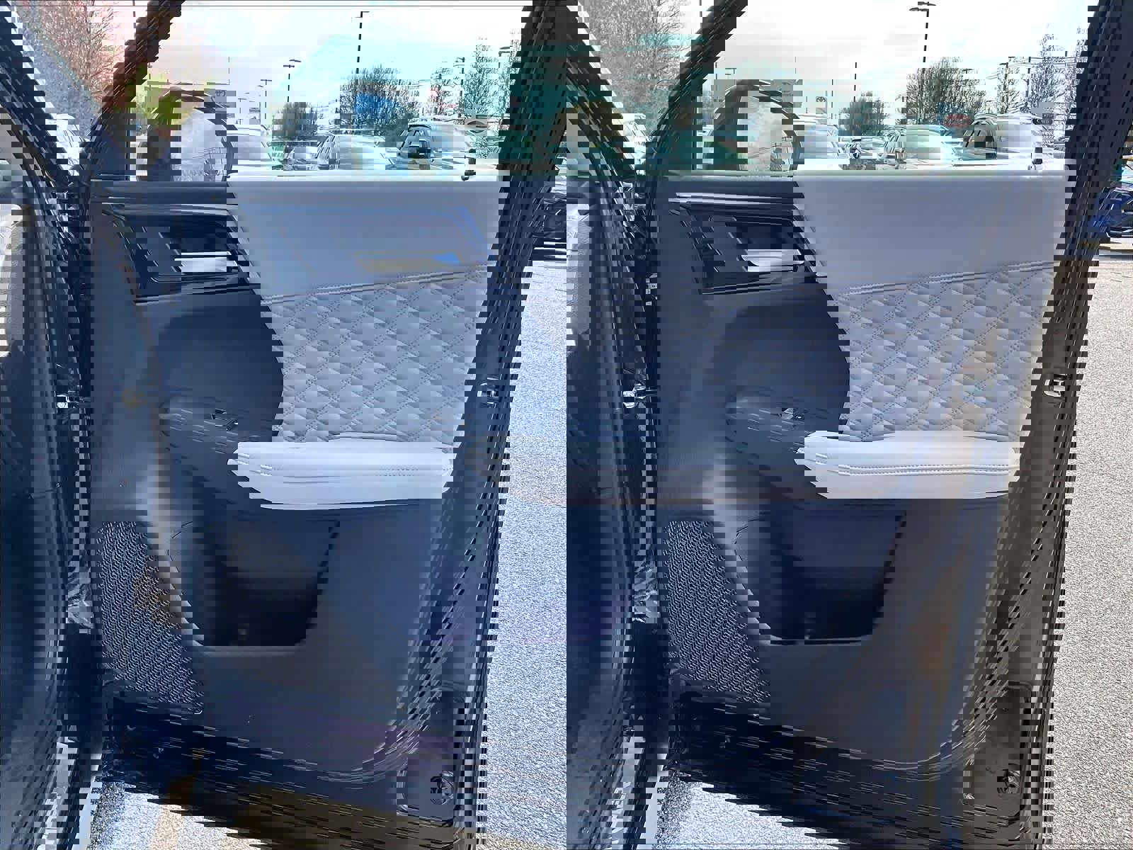 Used 2023 Mitsubishi Outlander SEL image 12