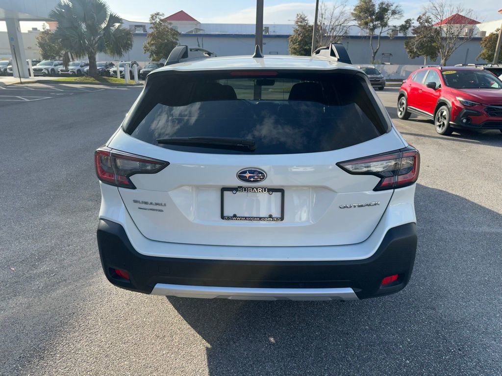 Used 2023 Subaru Outback Limited image 6