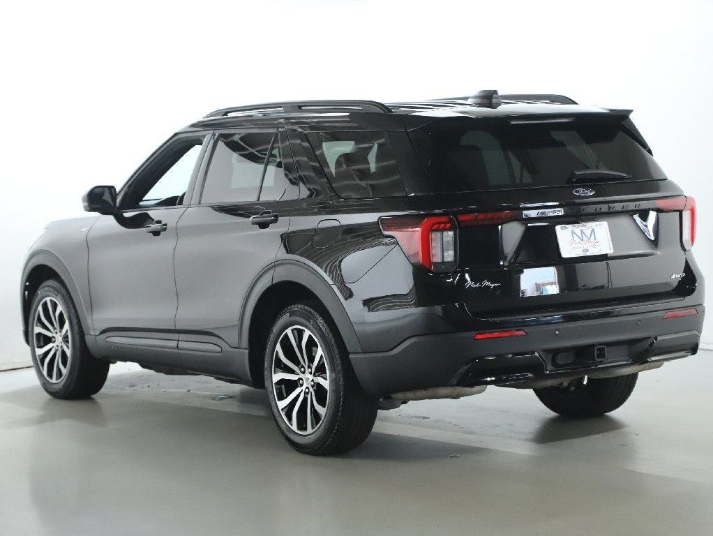 Used 2025 Ford Explorer ST-Line AWD/4WD image 43