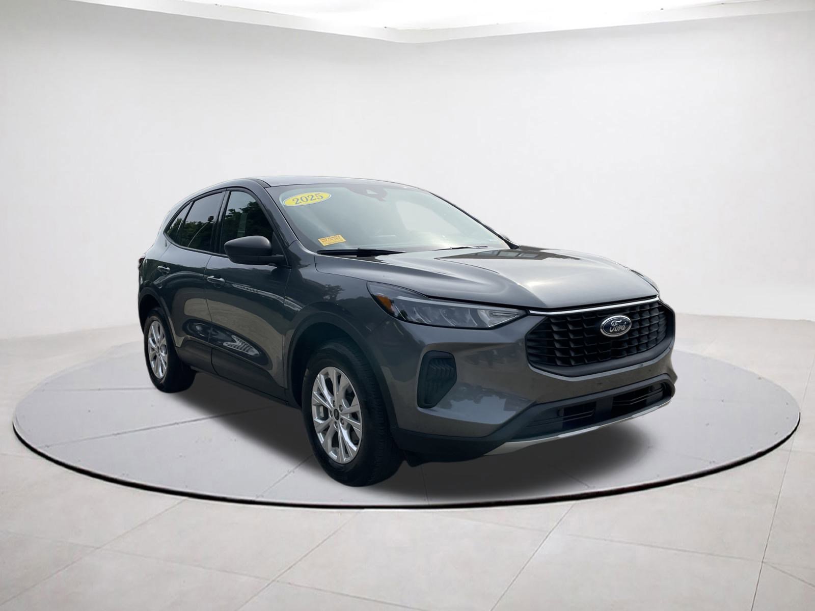 Used 2025 Ford Escape Active image 1
