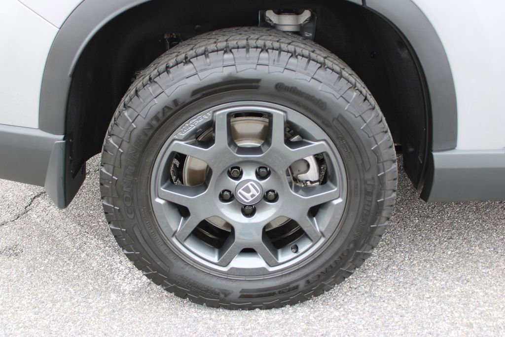 Used 2025 Honda Pilot TrailSport image 39