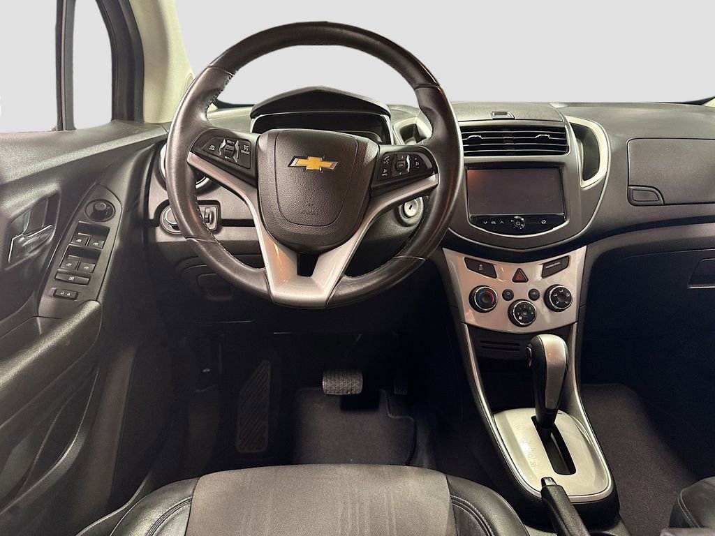 Used 2016 Chevrolet Trax LT w/ LT Convenience Package image 21