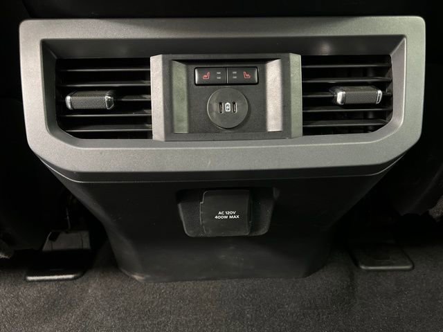Used 2025 Ford F350 Lariat w/ Black Appearance Package image 47