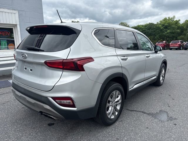 Used 2019 Hyundai Santa Fe SE image 5